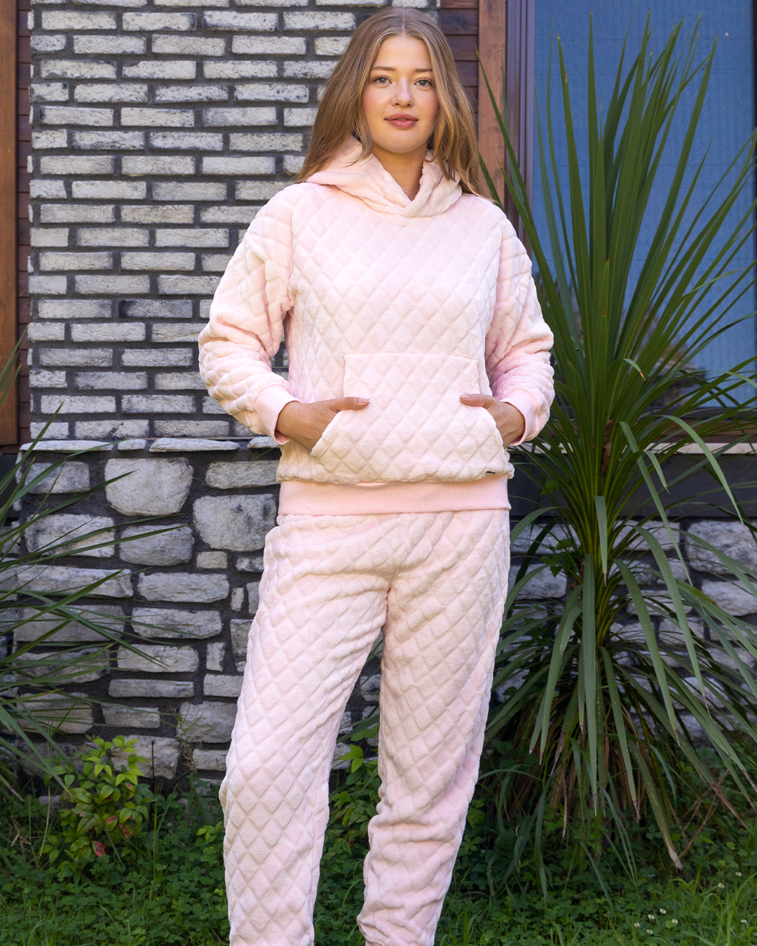 It's all about love women's long sleeve pajamas