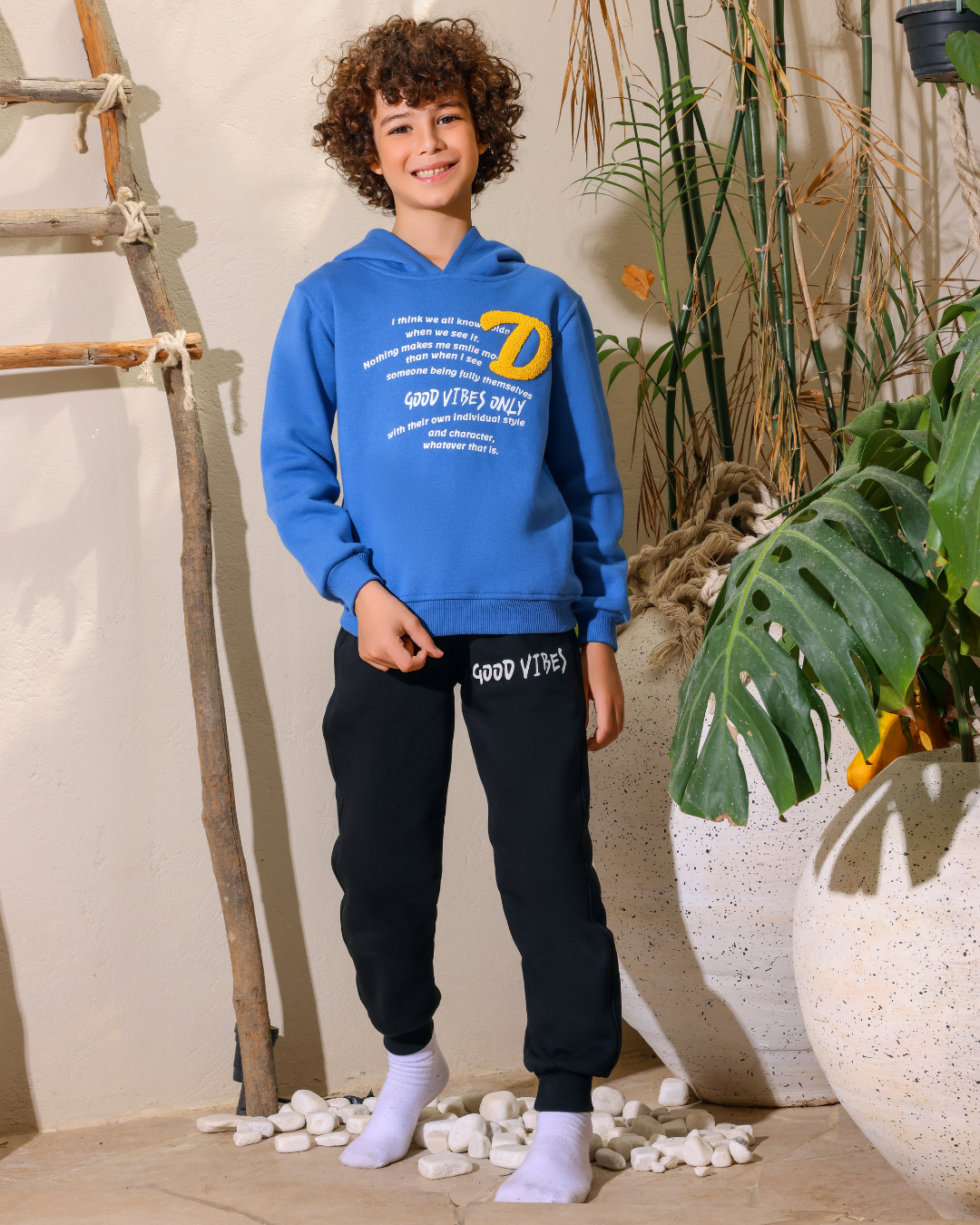 Good Vibes بيجامه اولادي وسط