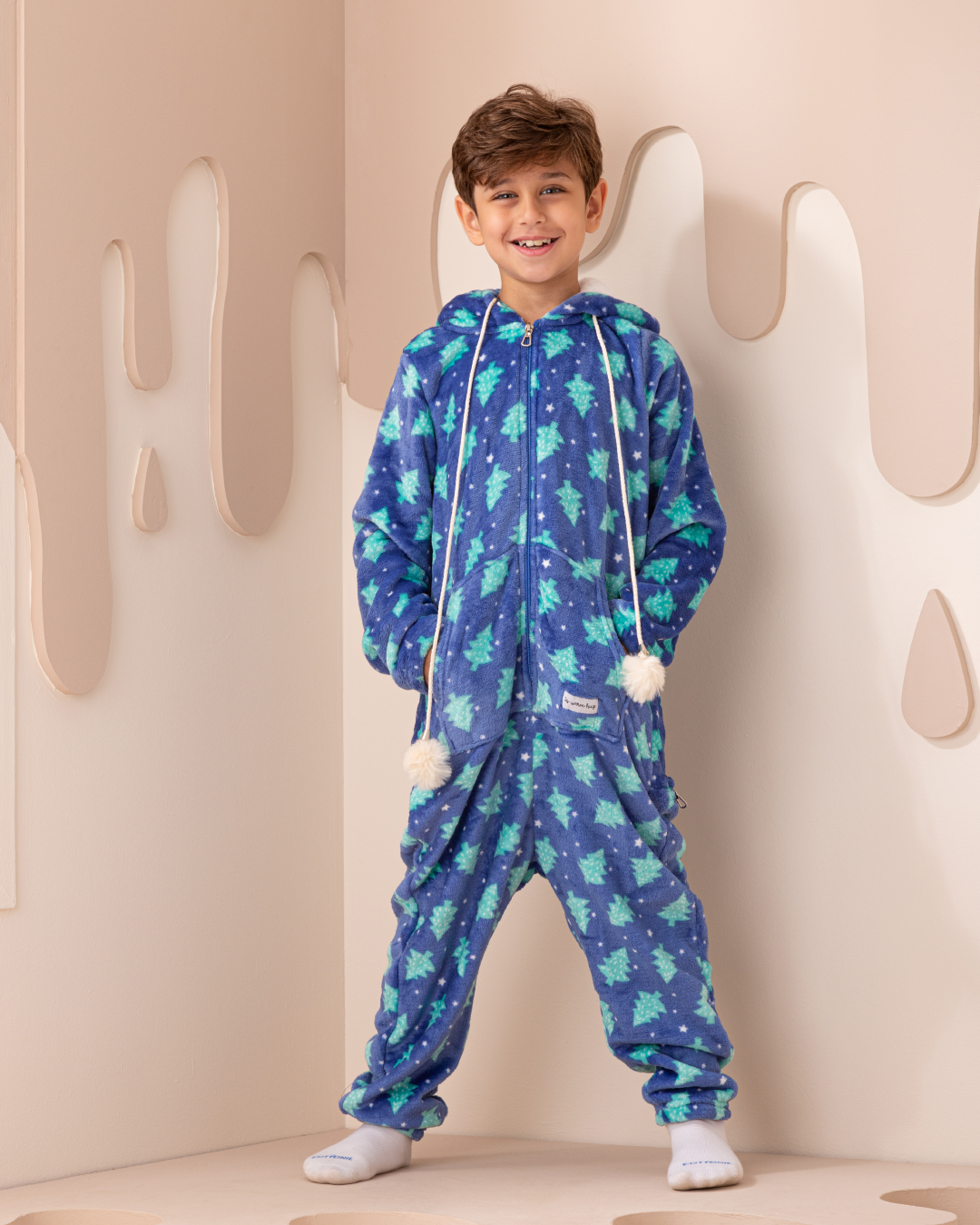 Green Pine Trees سالوبيت أولادي أطفالي