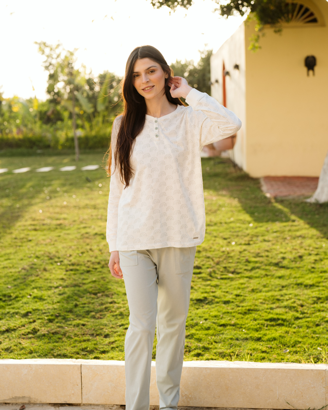 Boohoo Rainbows بيجاما حريمي بكُم و زراير