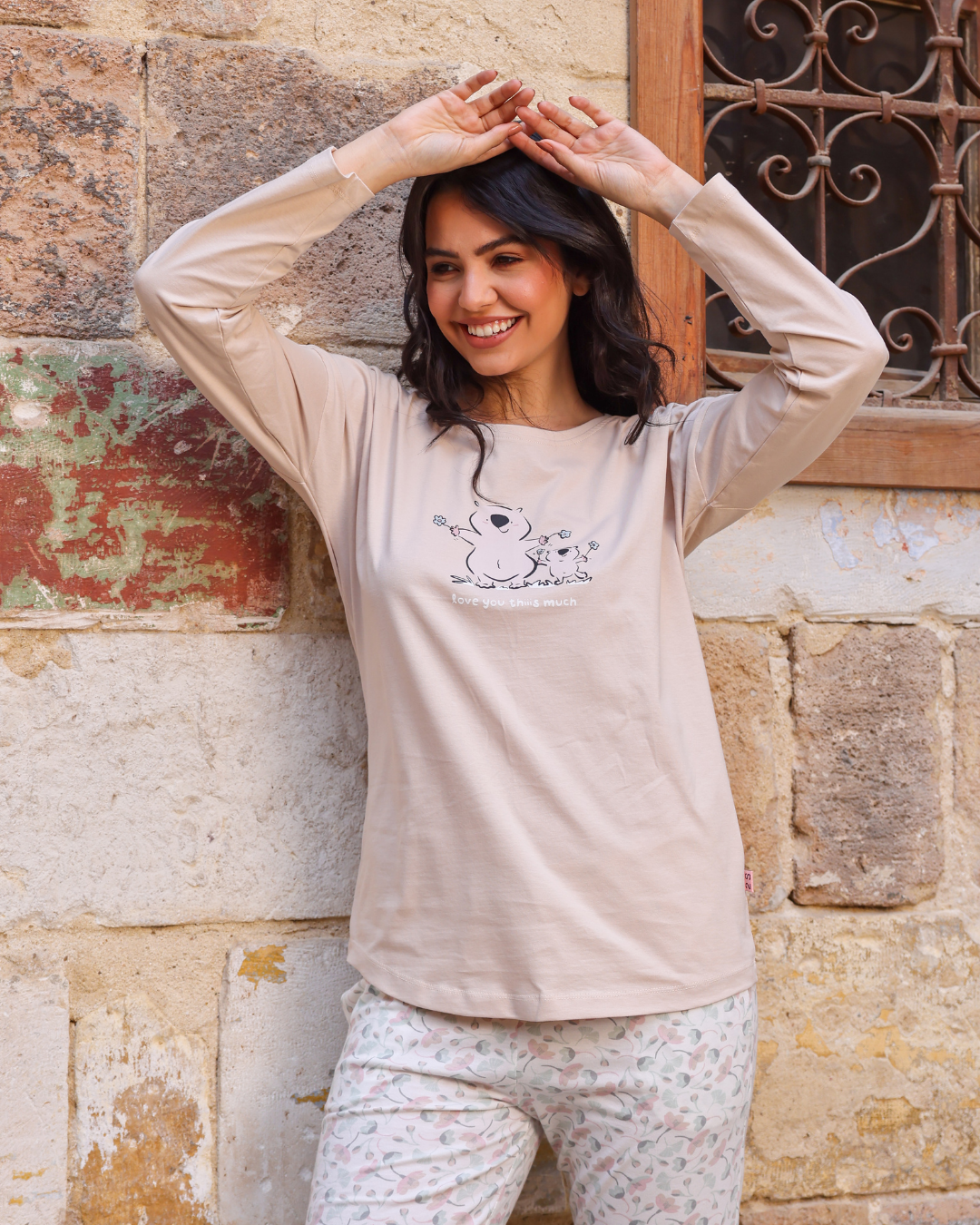 Mom and baby hedgehog women's off shoulder pajamas