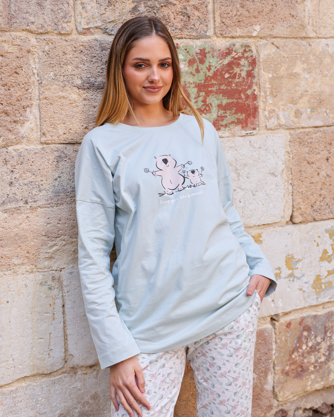 Mom and baby hedgehog women's off shoulder pajamas