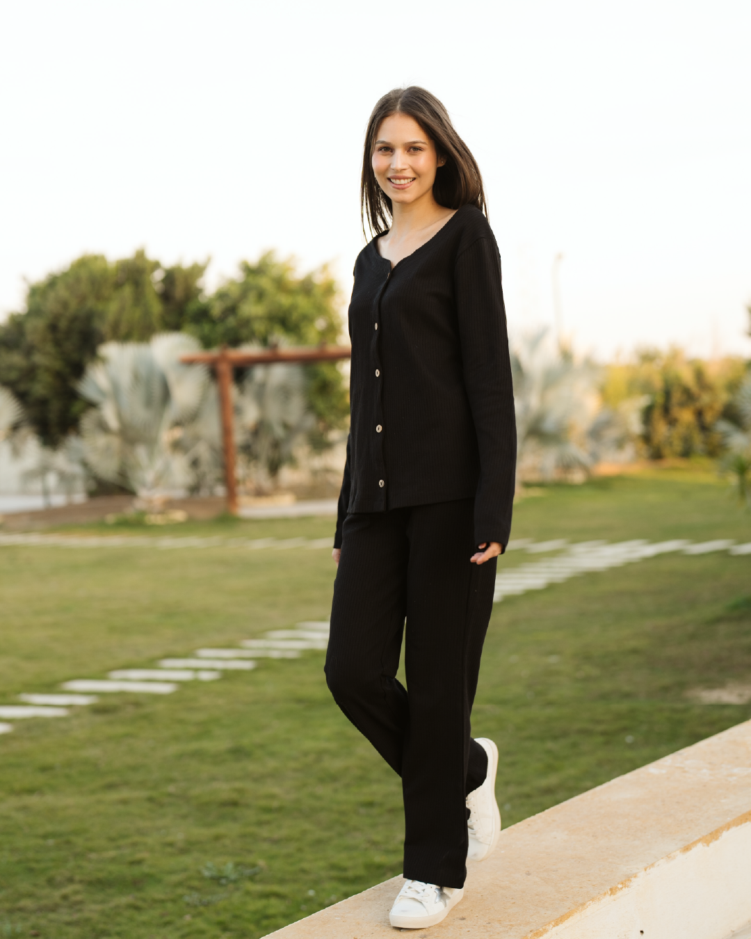 interlock Loung set  طقم حريمي بزراير وبنطلون واسع