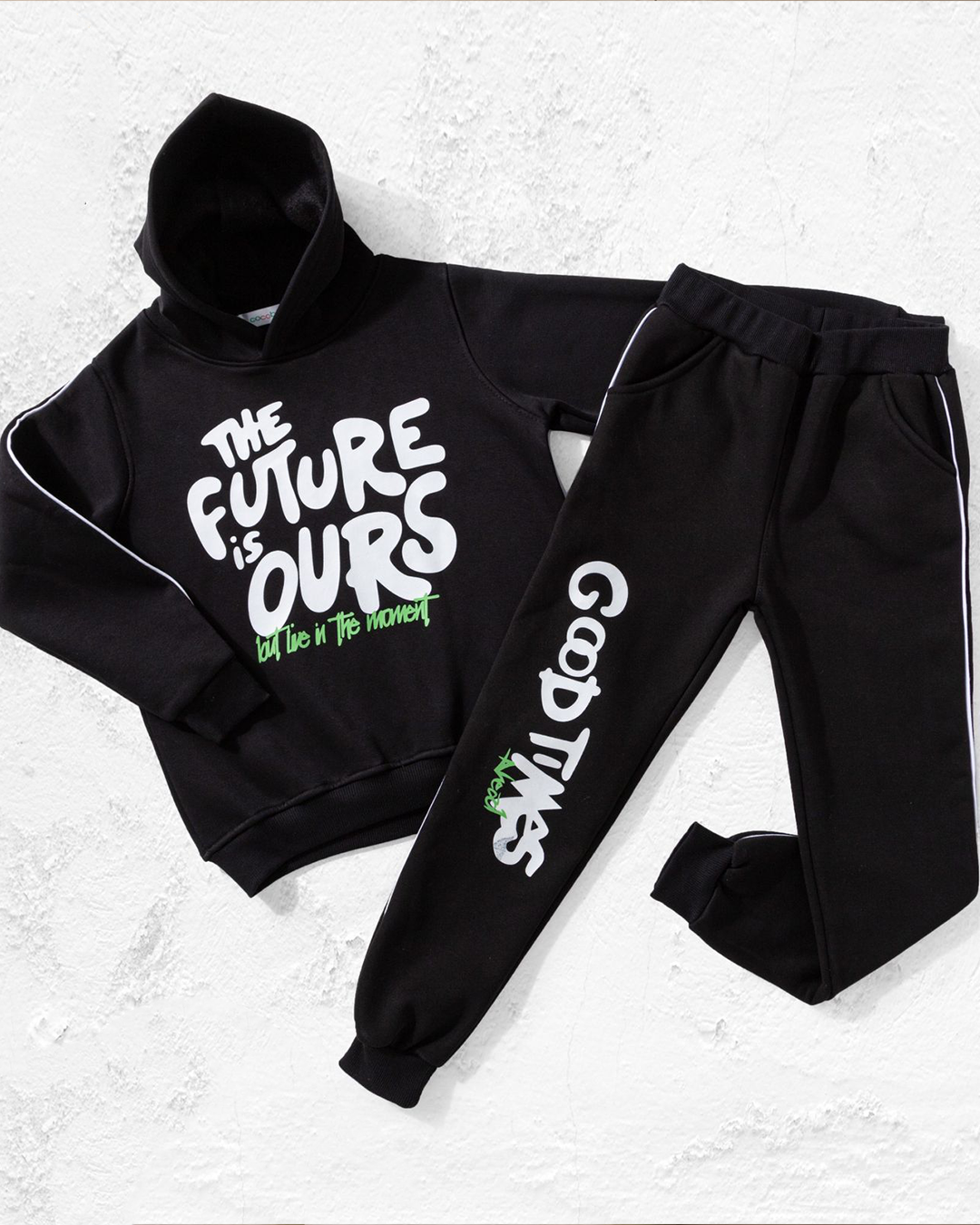 THE FUTURE OURS Boys' Pajamas with Medium Sleeves and Pants