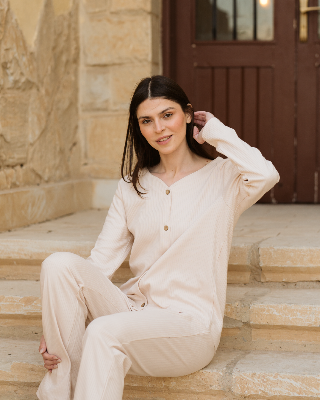 interlock Loung set  طقم حريمي بزراير وبنطلون واسع