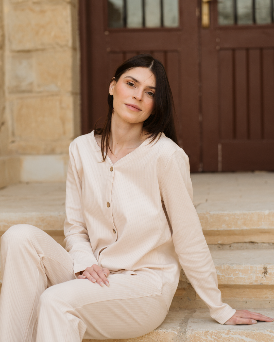 interlock Loung set  طقم حريمي بزراير وبنطلون واسع