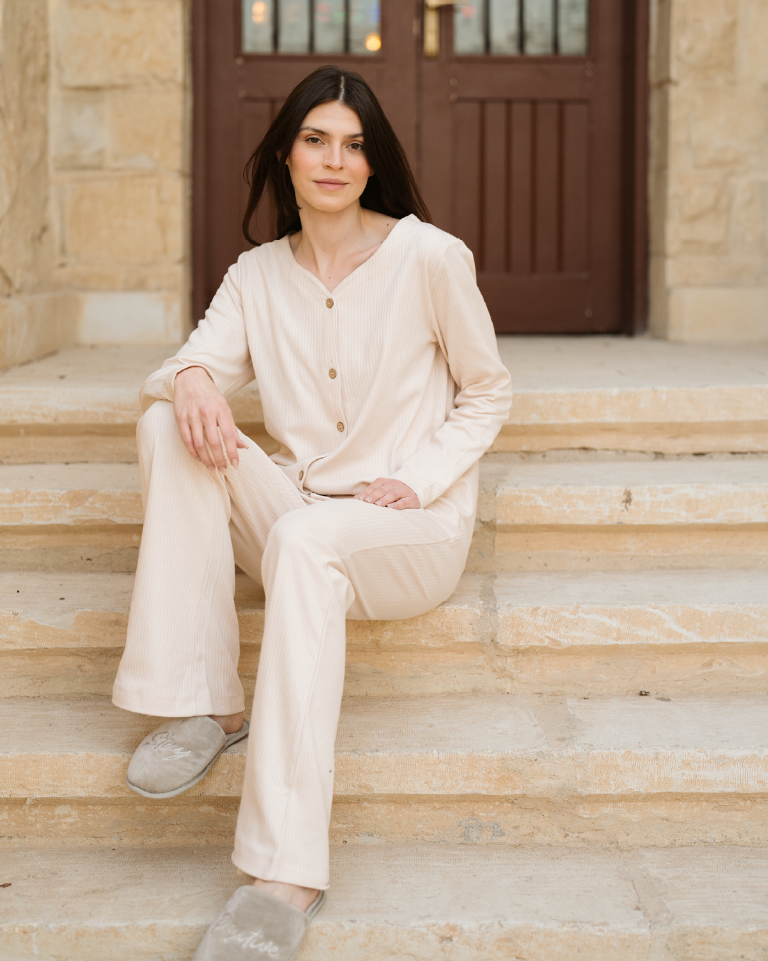 interlock Loung set  طقم حريمي بزراير وبنطلون واسع