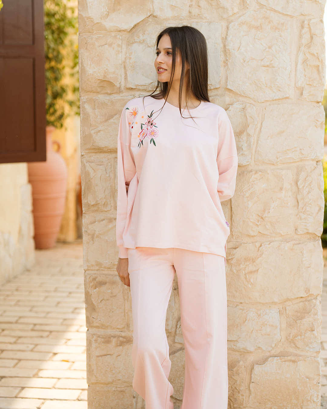 Floral woman بيجاما حريمي بكم و بنطلون بفتحه اماميه