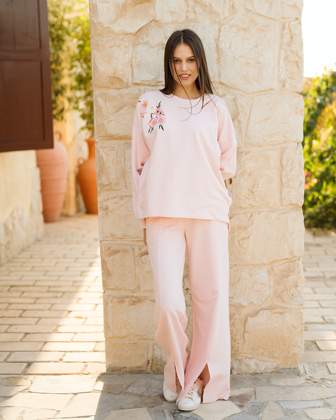 Floral woman بيجاما حريمي بكم و بنطلون بفتحه اماميه