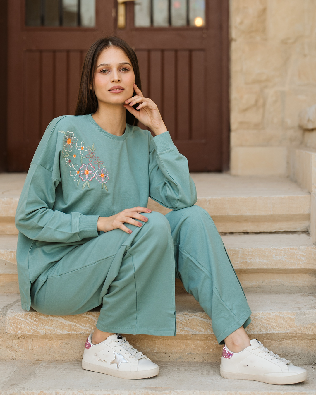 Floral woman بيجاما حريمي بكم و بنطلون بفتحه اماميه