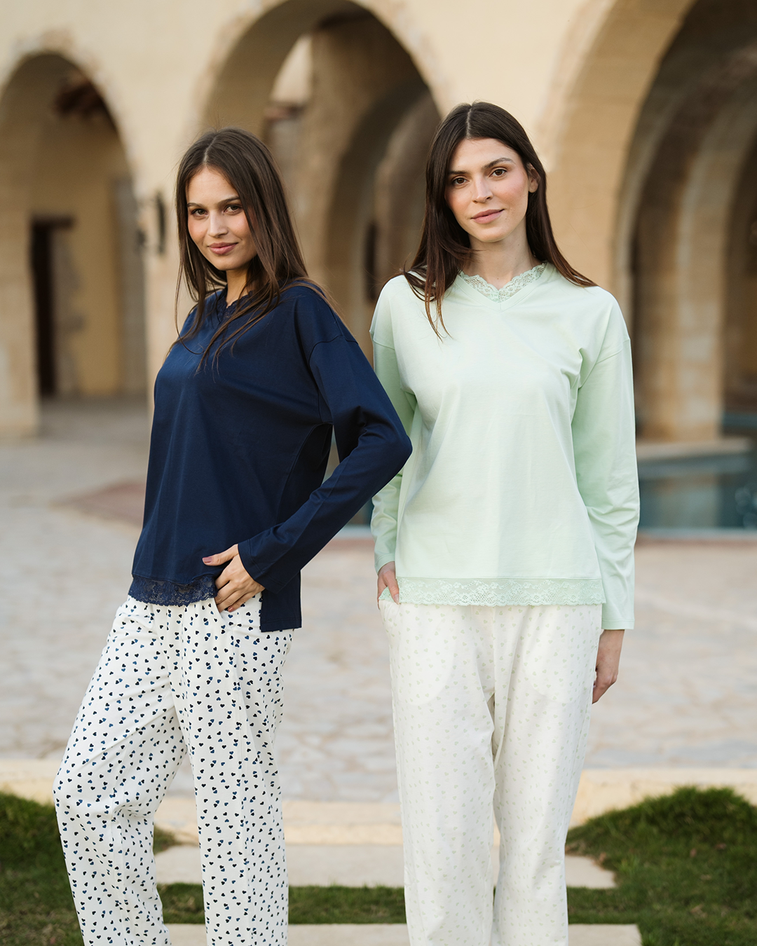 Lovely hearts بيجاما حريمي بكم و بنطلون مطبوع قطن