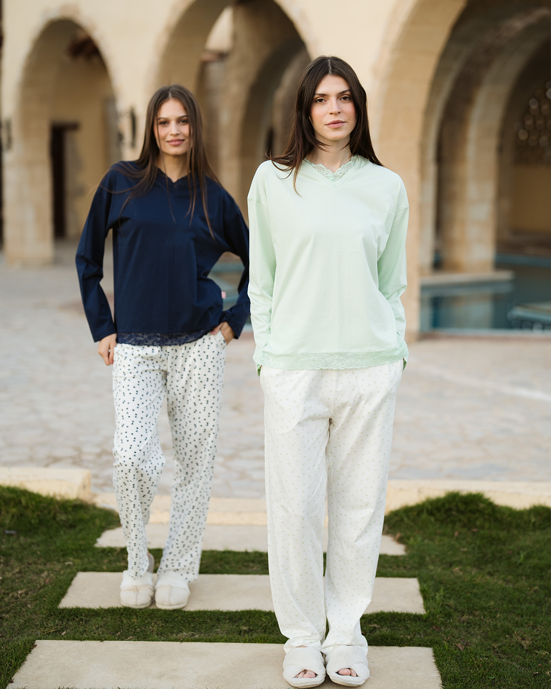 Lovely hearts بيجاما حريمي بكم و بنطلون مطبوع قطن