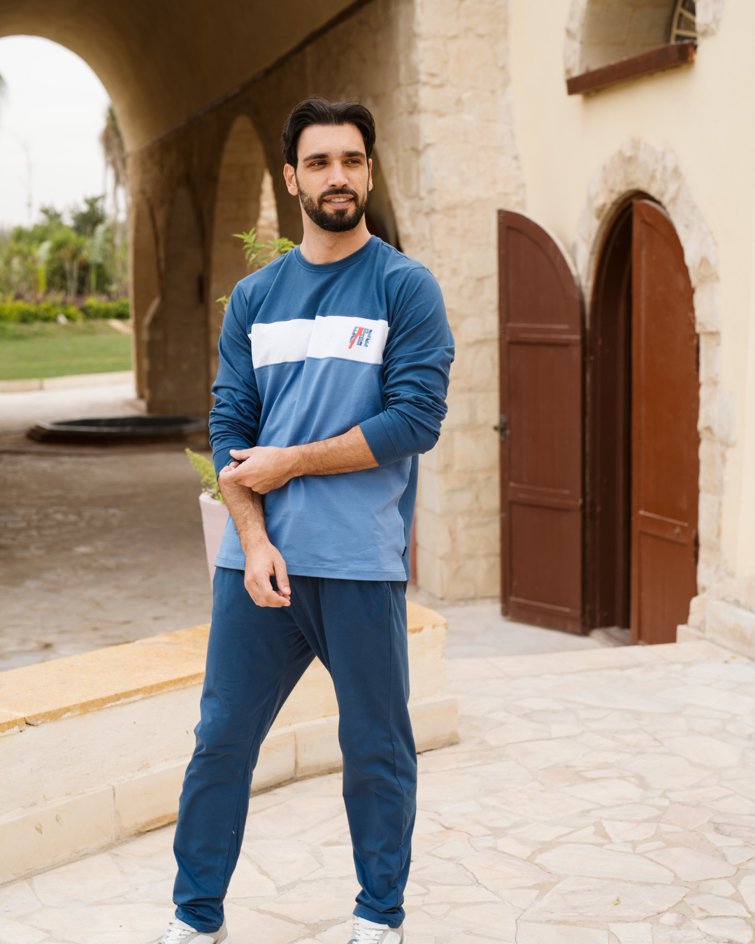 Explore بيجاما رجالي قصات