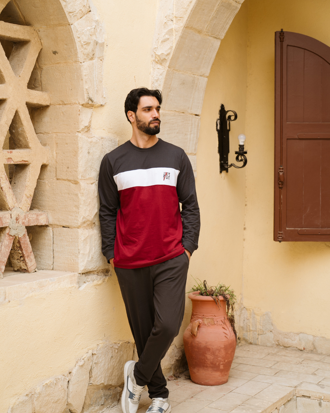 Explore بيجاما رجالي قصات