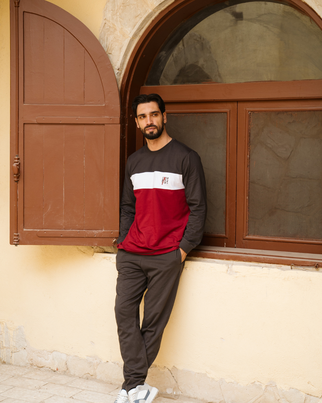 Explore بيجاما رجالي قصات