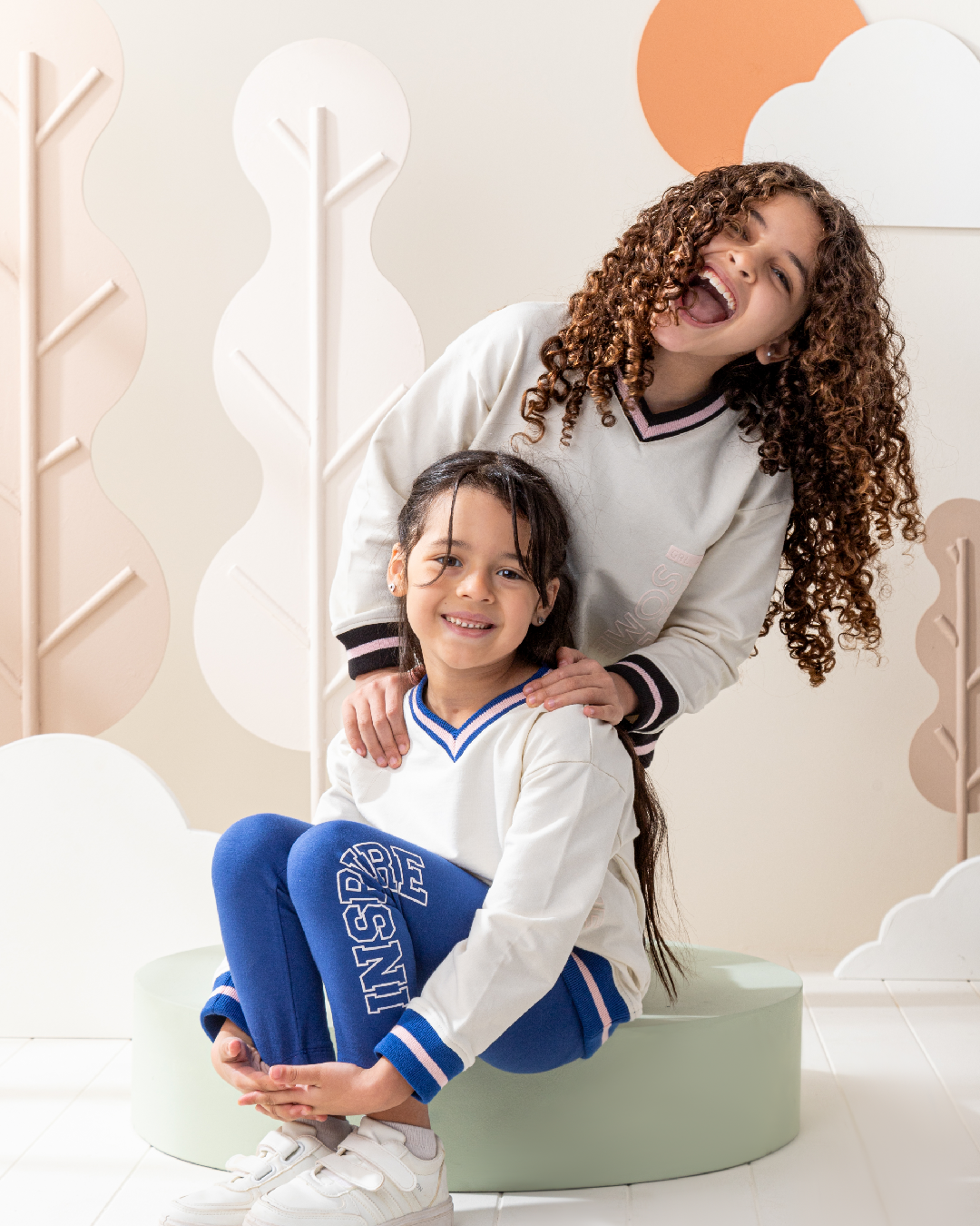 Grl Pwr Awesome بيجاما اطفالي بناتي سويتشرت وليجنج