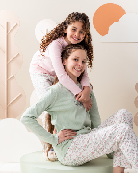 Colorful Flowersبيجاما بناتي كُم طويل