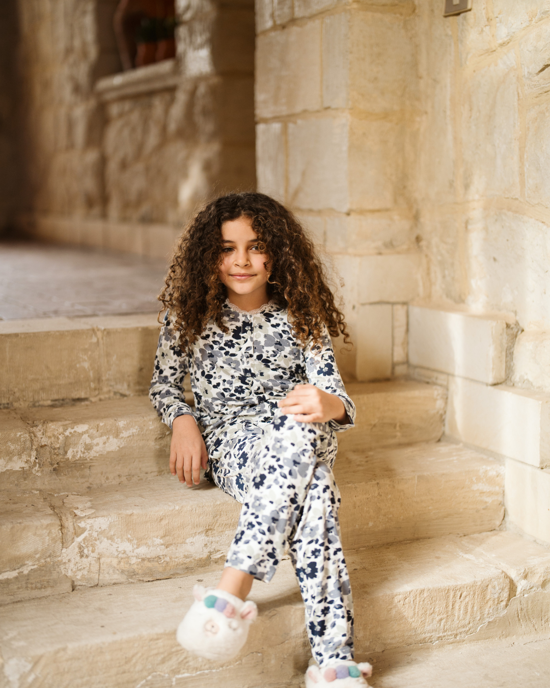 Big Blue Flowers بيجاما بناتي كًم طويل بدانتل