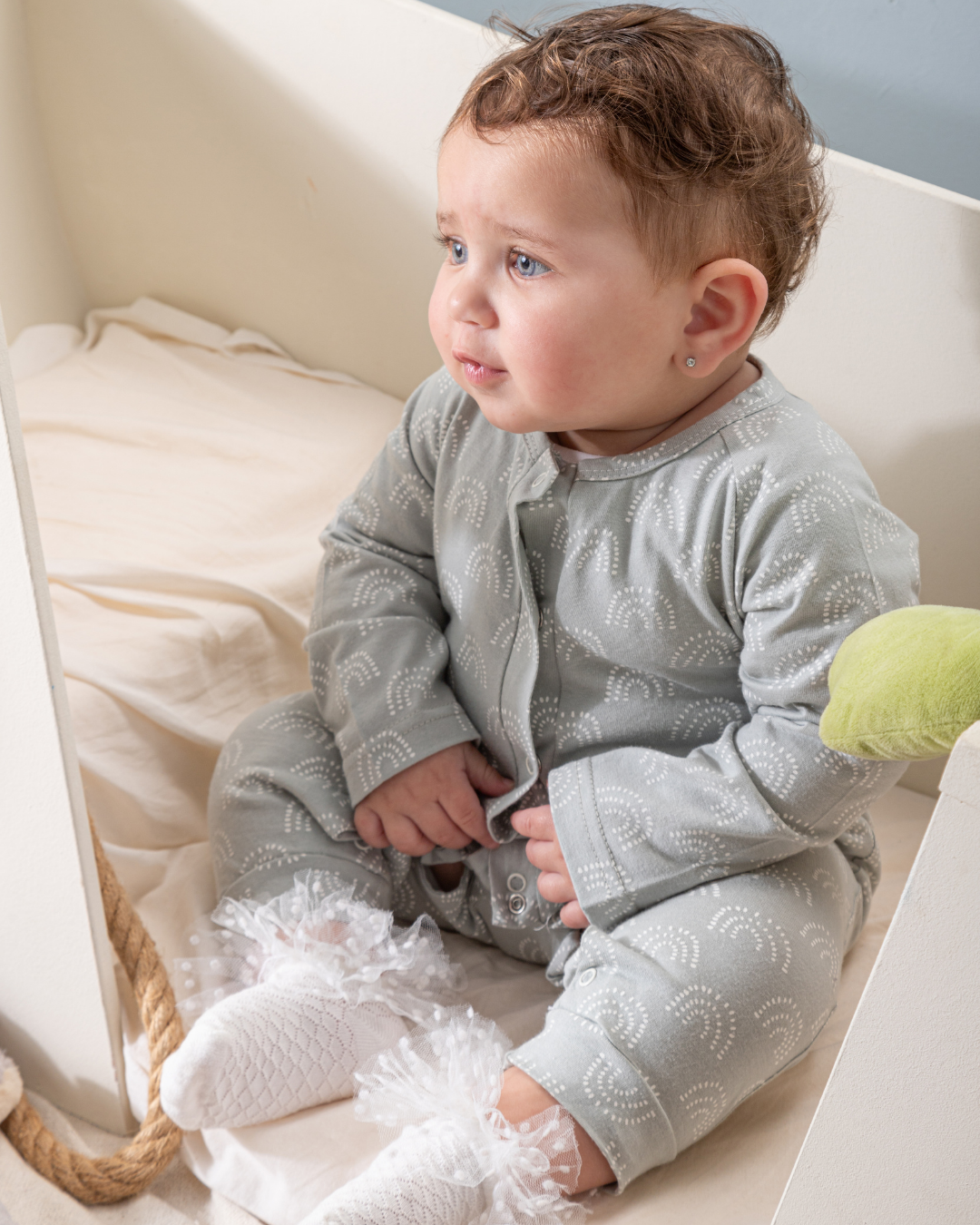 Boohoo Rainbows سالوبيت مواليد رَجلان