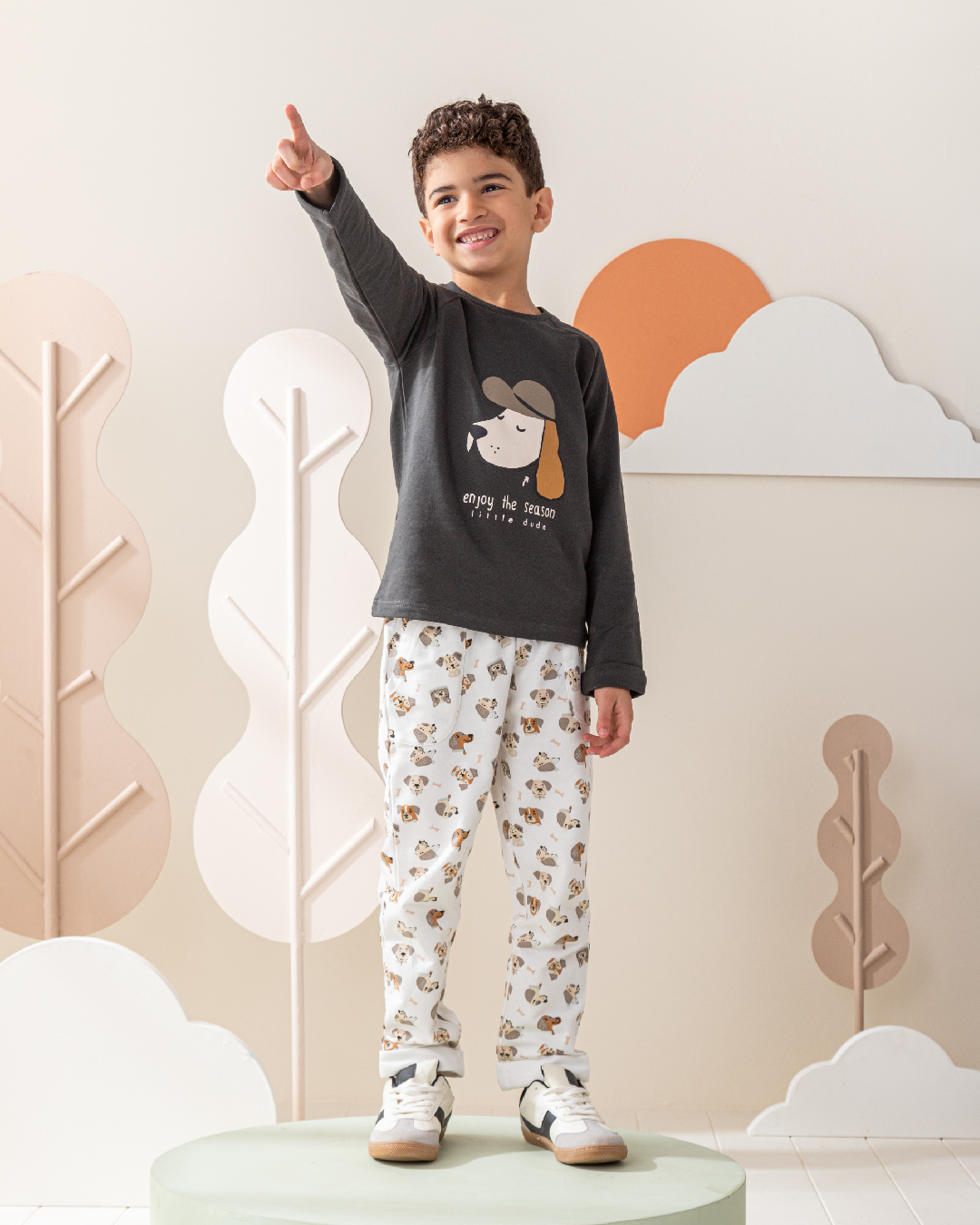 Enjoy the season puppy بيجاما أولادي كُم طويل