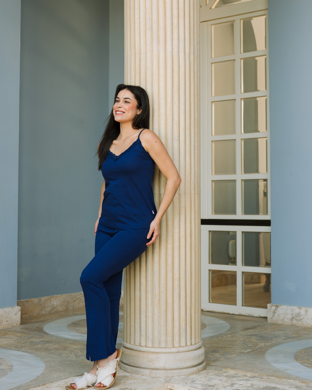 Geometric vibes lady بيجاما حريمي حمالات و بنطلون