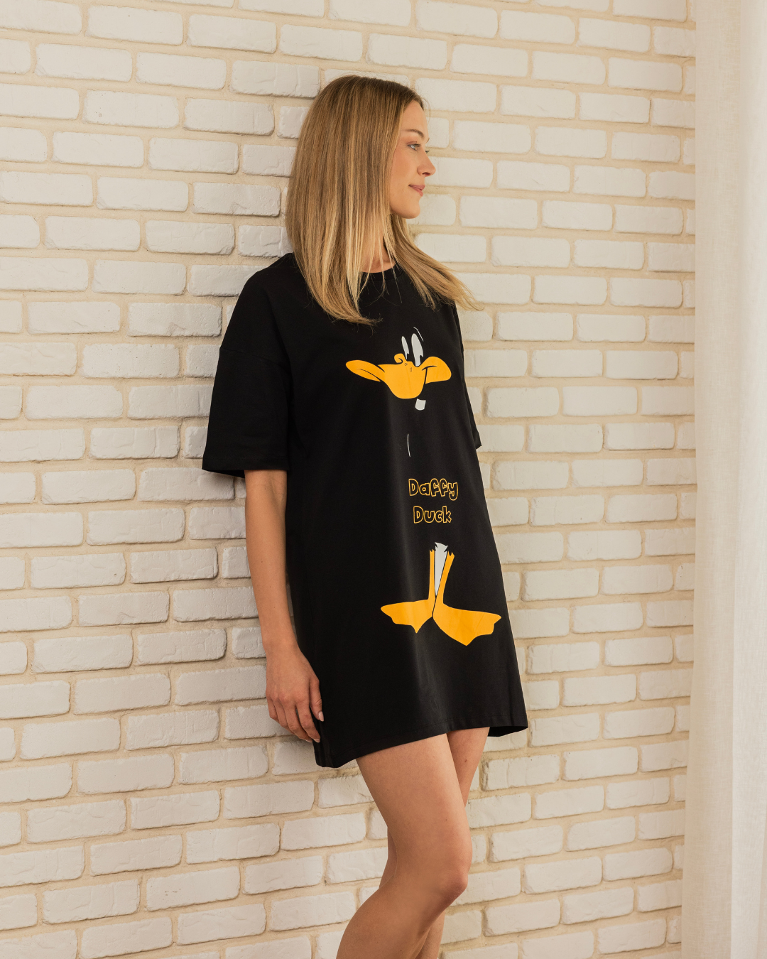 قميص نوم فضفاض مع طباعه كبيره