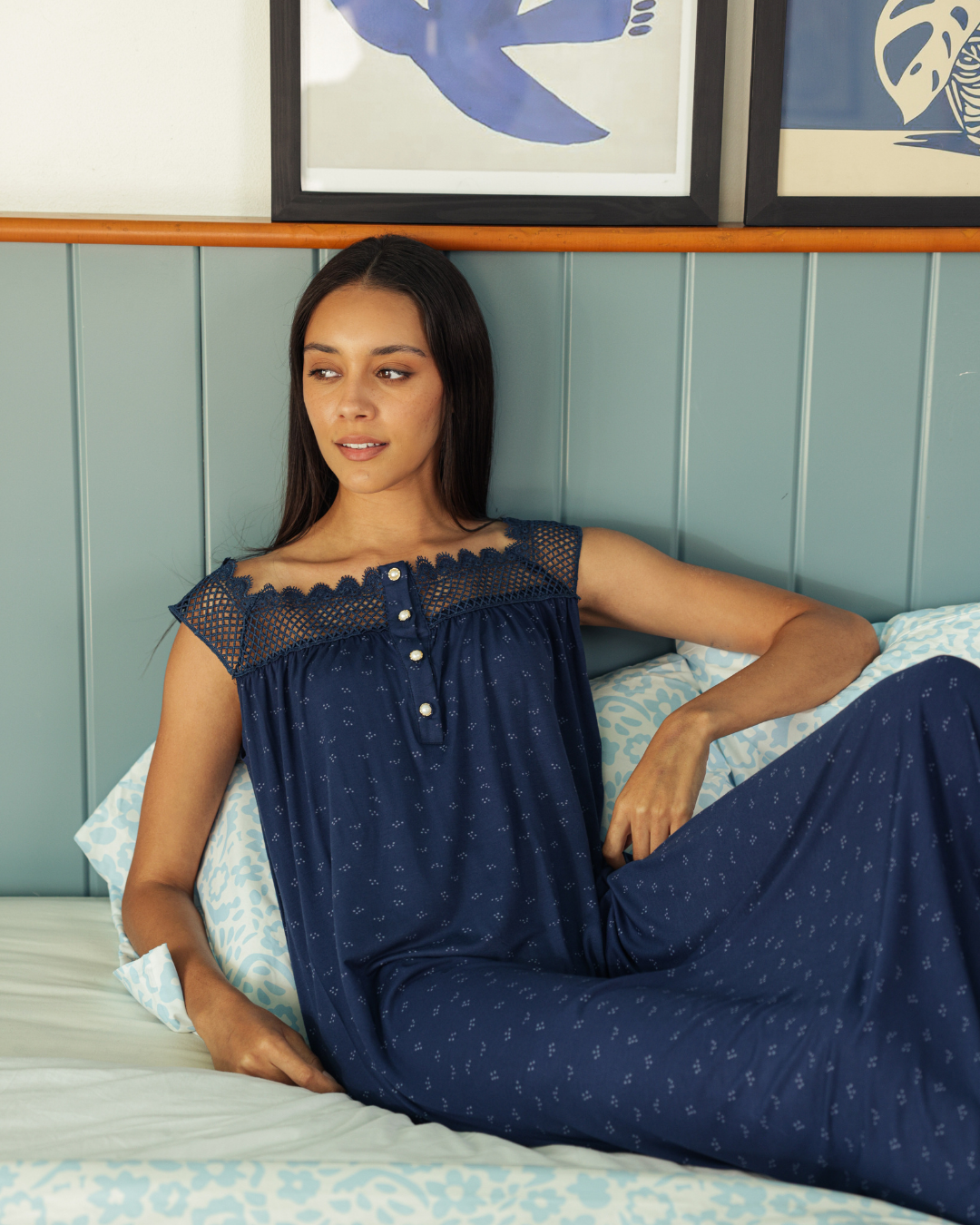 جلابية فسكوز ليكرا منقطه كت بدانتيل