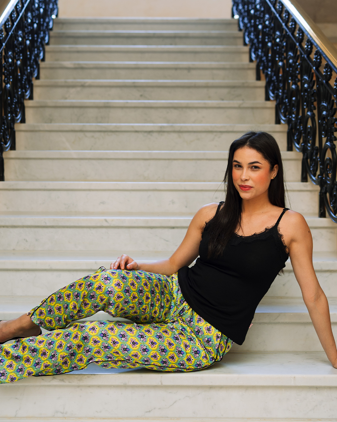 بيجاما حمالة وبنطلون ساتان بطباعه مميزه