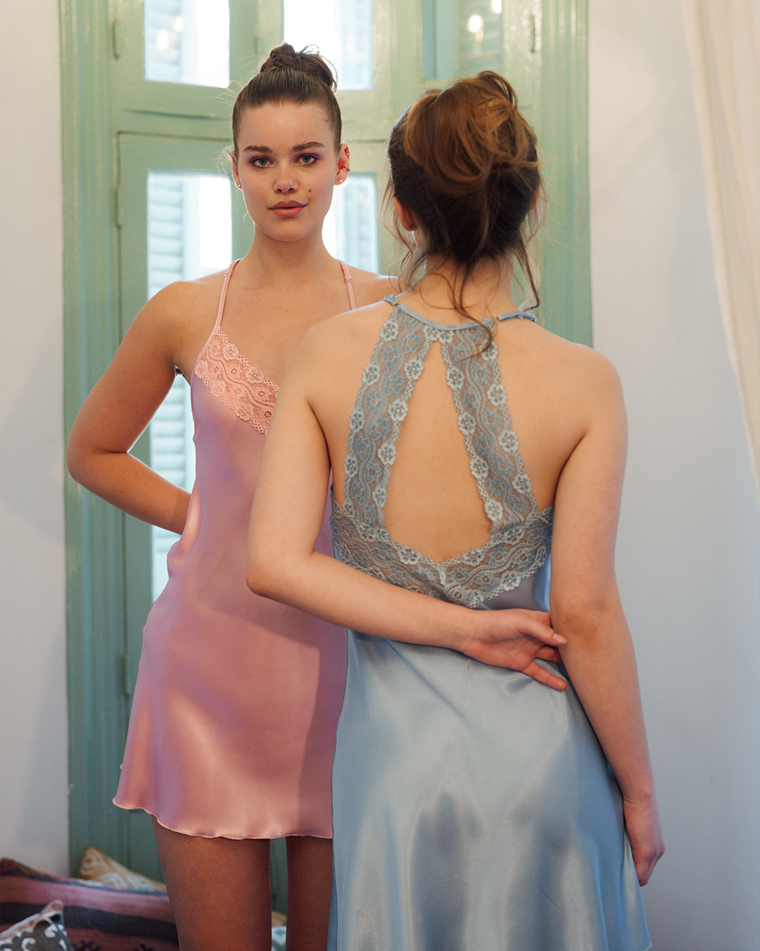 قميص نوم حريمى قصير بدانتل