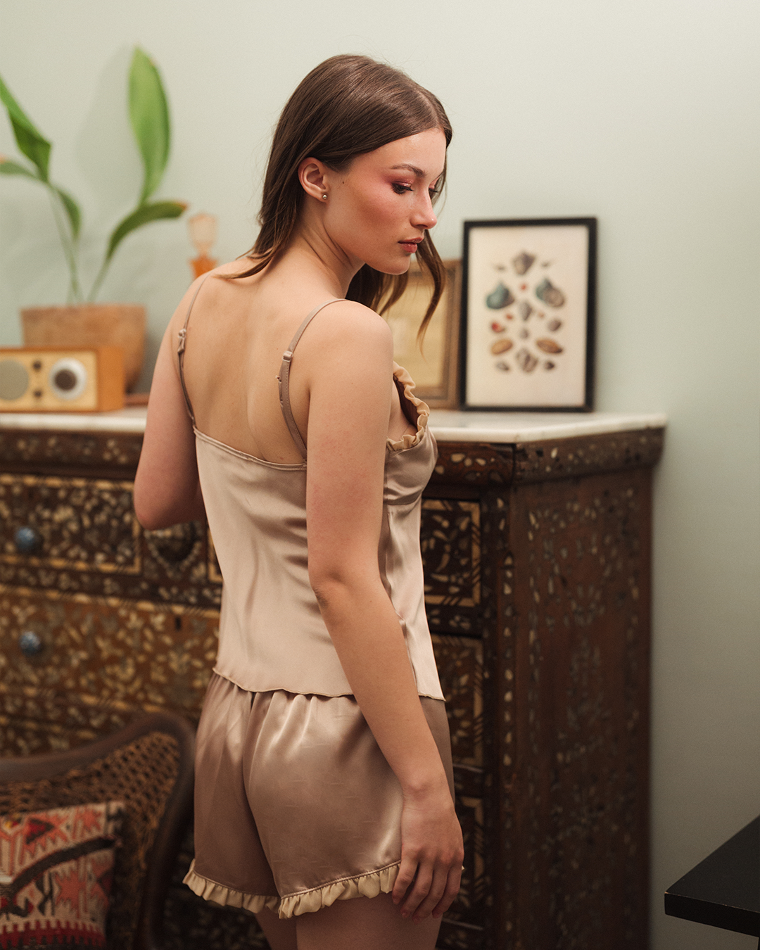 بيجاما شورت ساتان و حماله