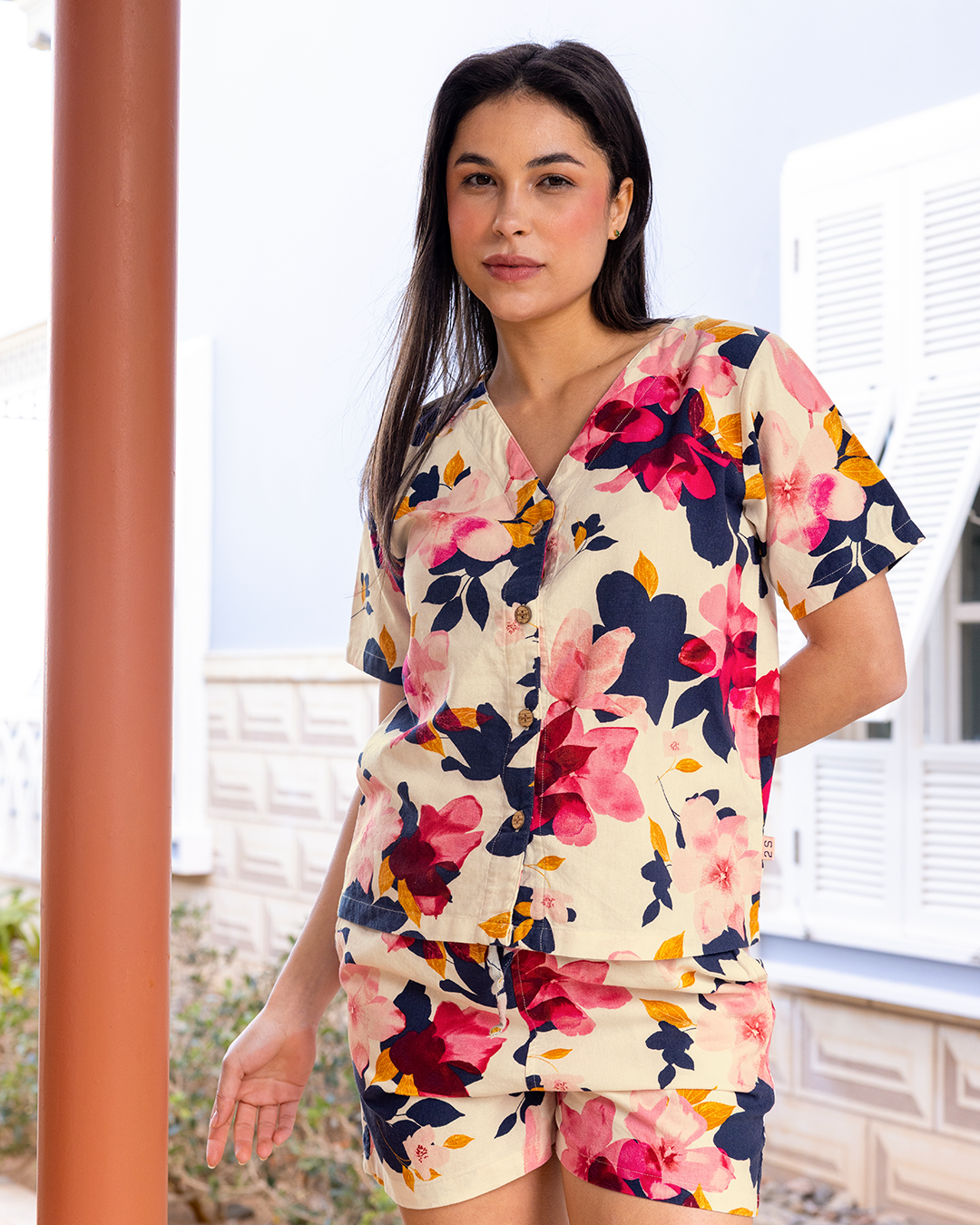 طقم كتان مطبوع بزراير