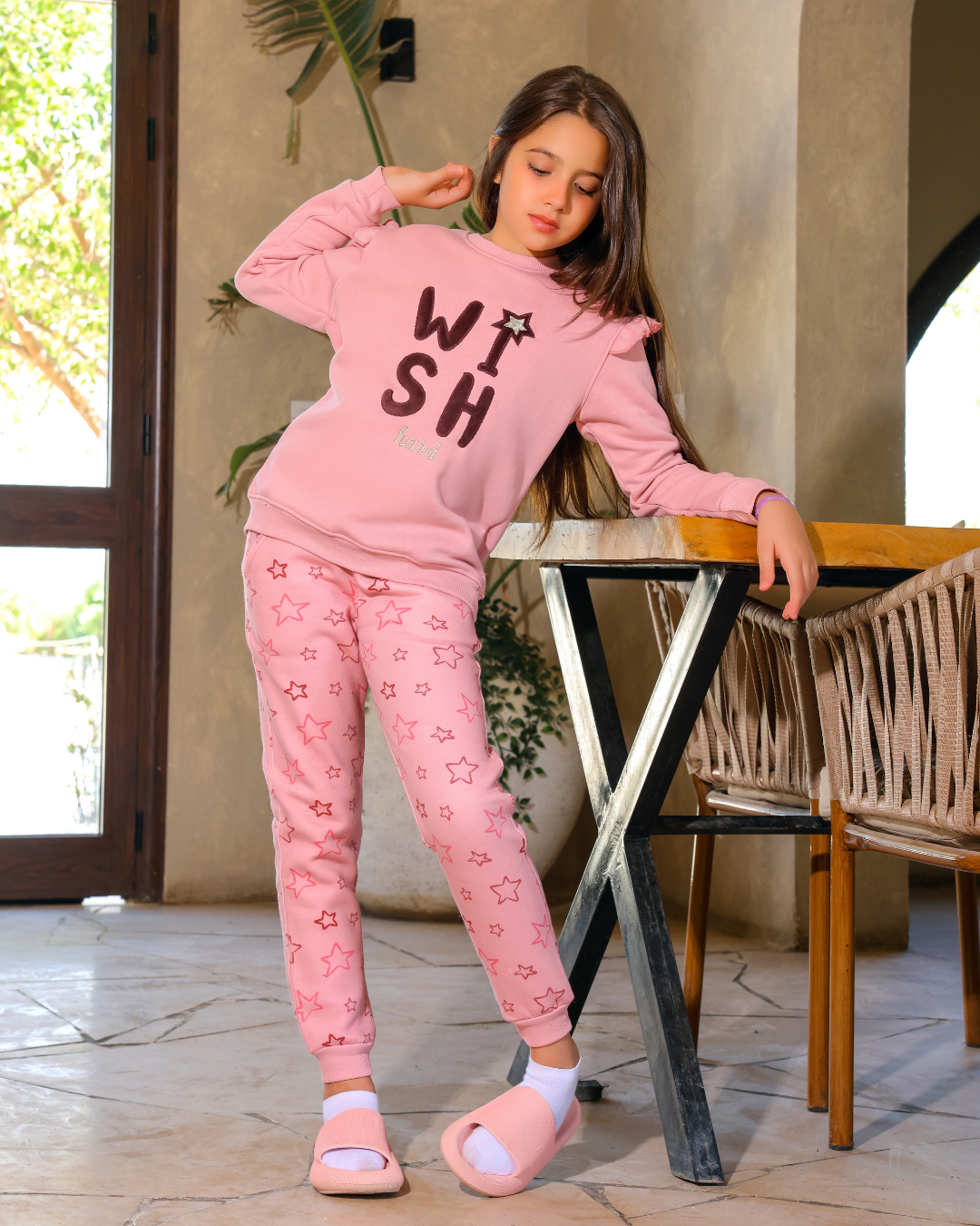 Wish girls' pajamas, waitress