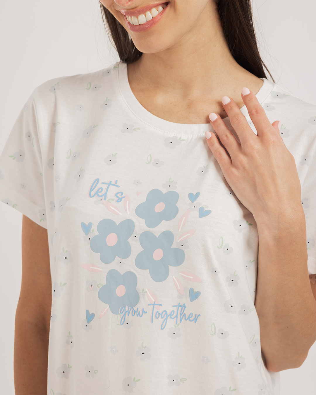 Blue Flowers قميص حريمي نص كم