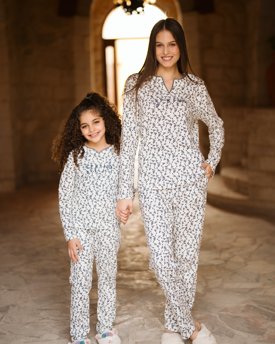 tiny roses بيجاما بناتي كُم طويل