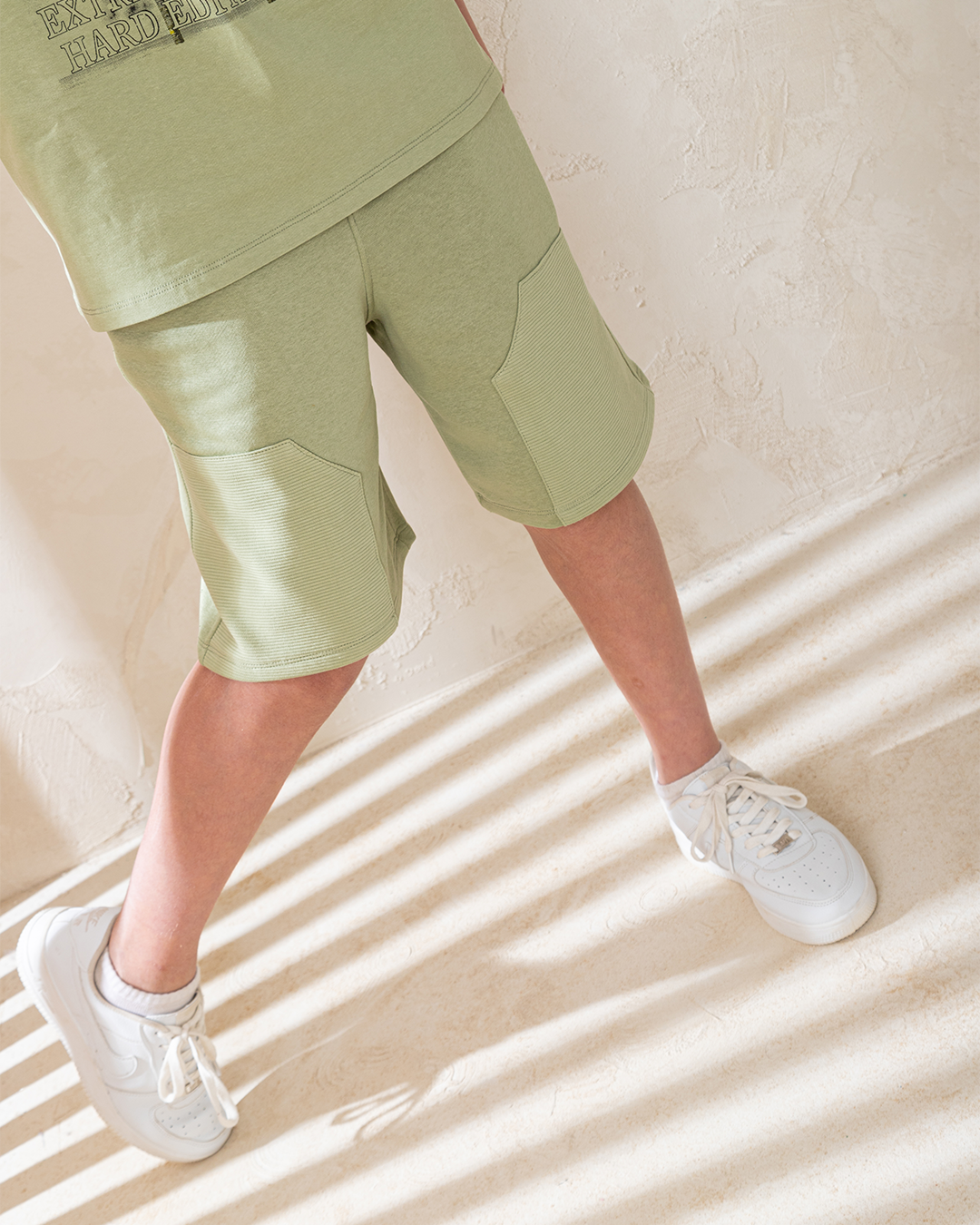 Resist the time بيجاما اولادي