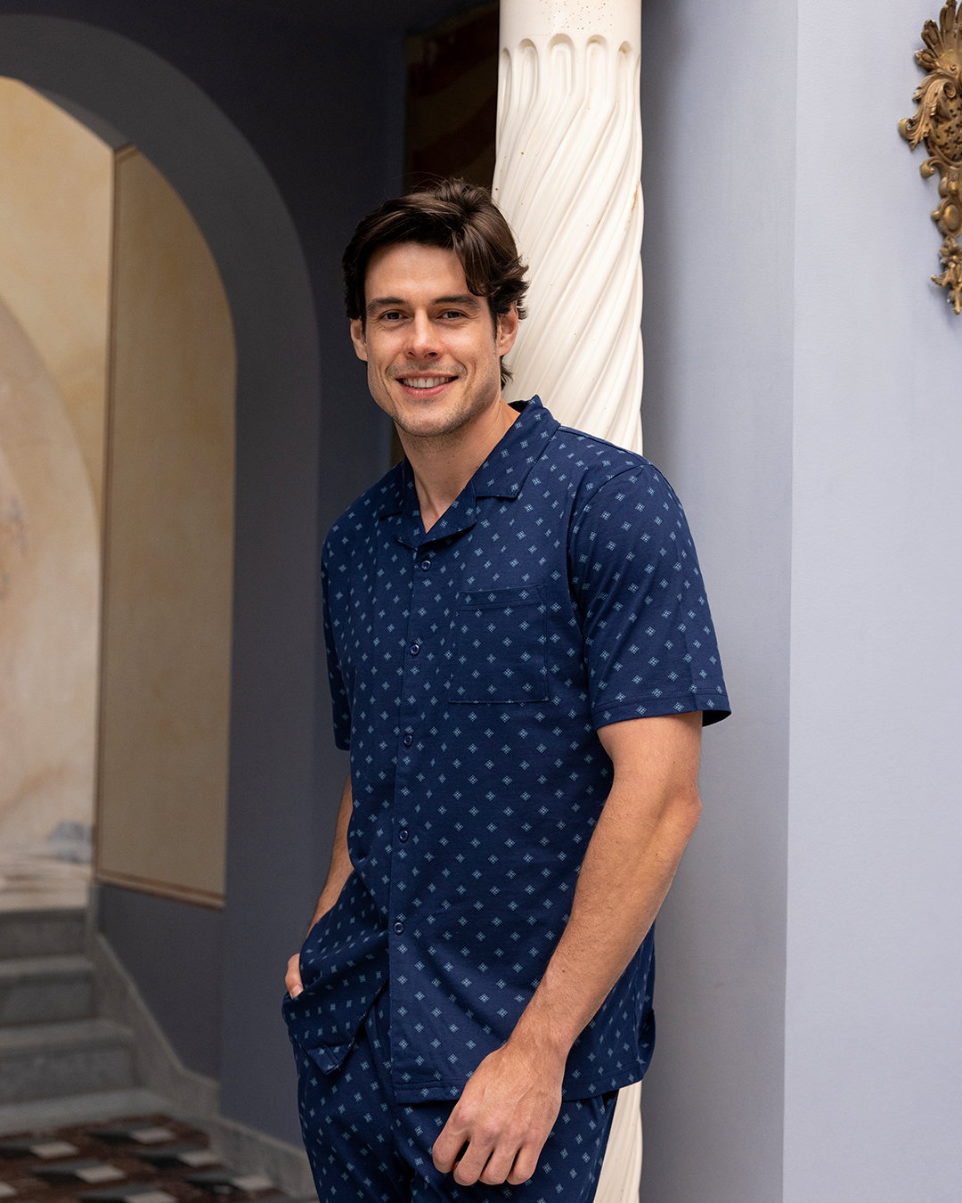 بيجاما قطن كلاسيك نص كم و بنطلون نقط