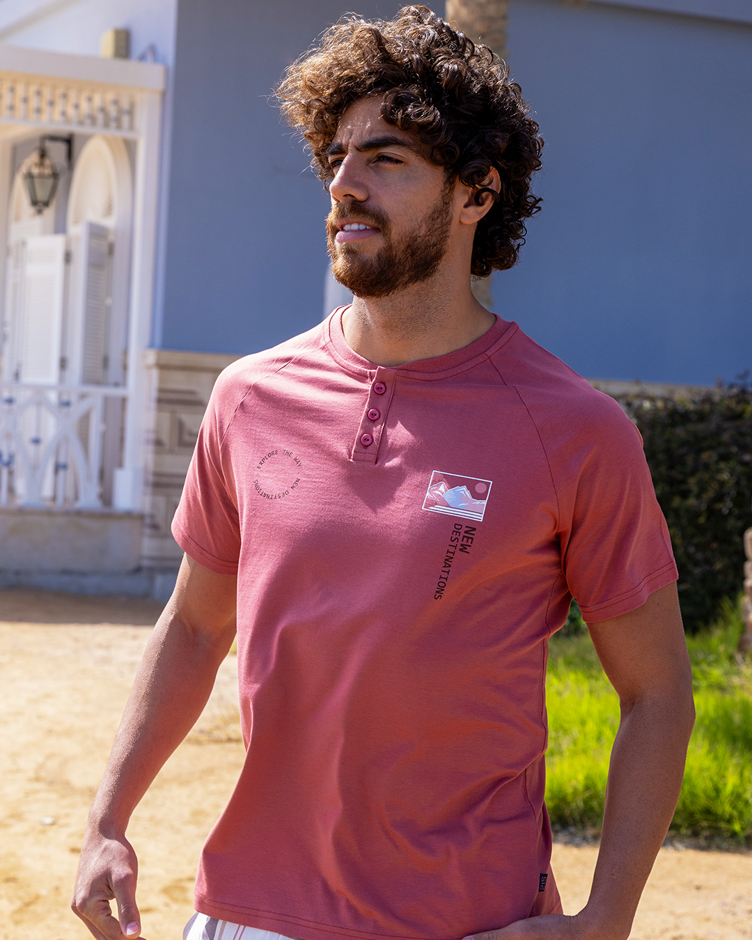 بيجاما نص كم و بنطلون نسيج بيج