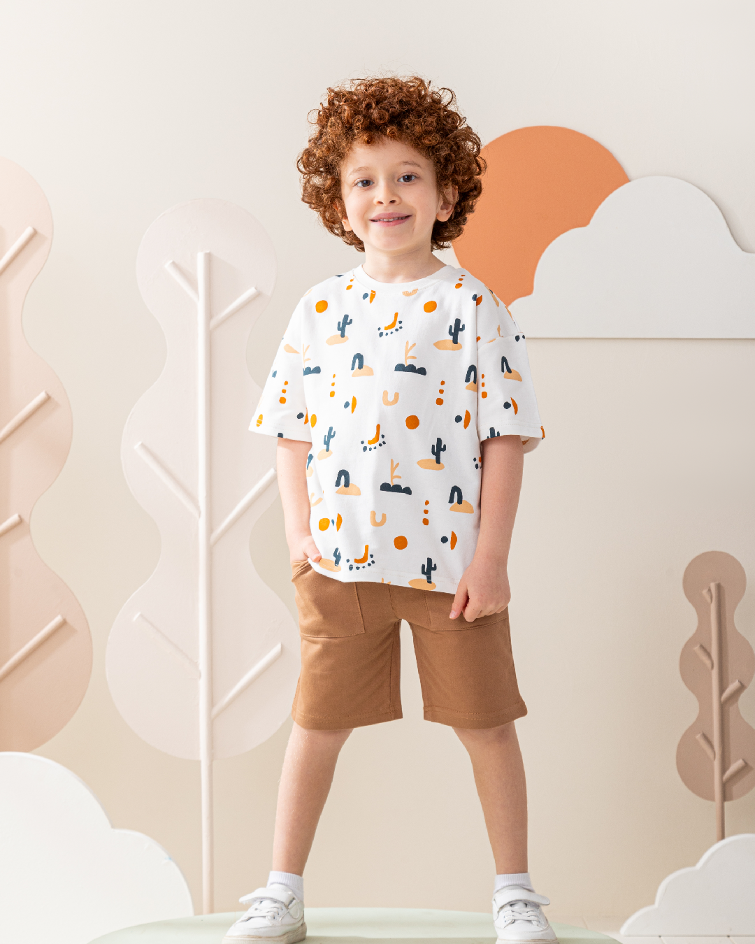 Abstract boy 'pajamas, half sleeves and shorts summer melton