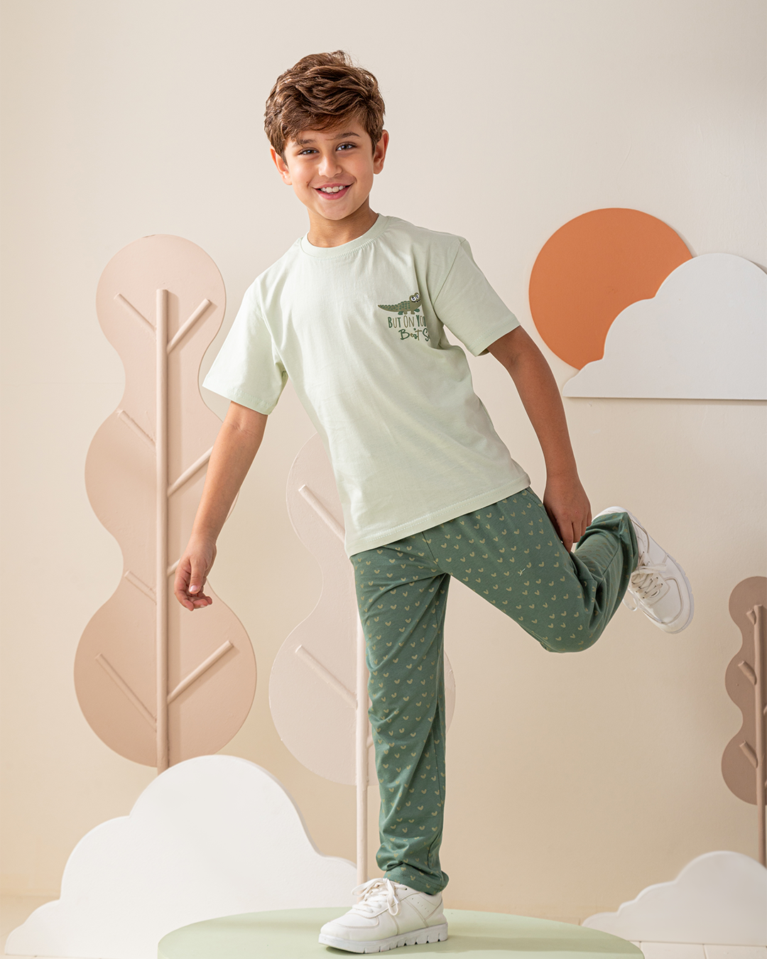 بيجاما نص كم و بنطلون قط التمساح الصغير