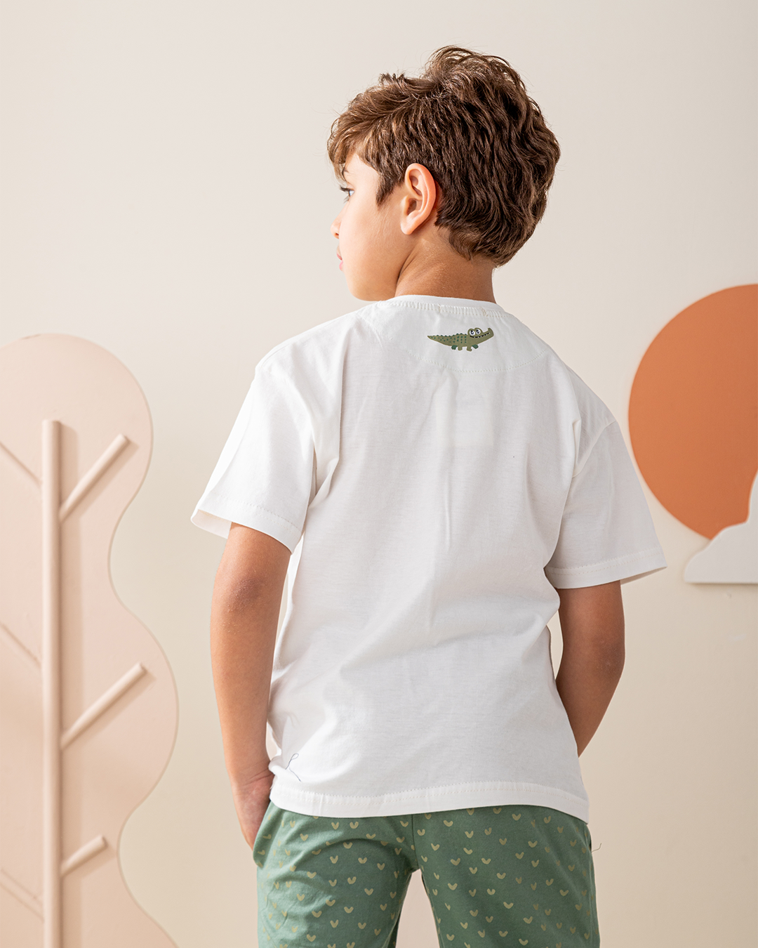 بيجاما نص كم و بنطلون قط التمساح الصغير