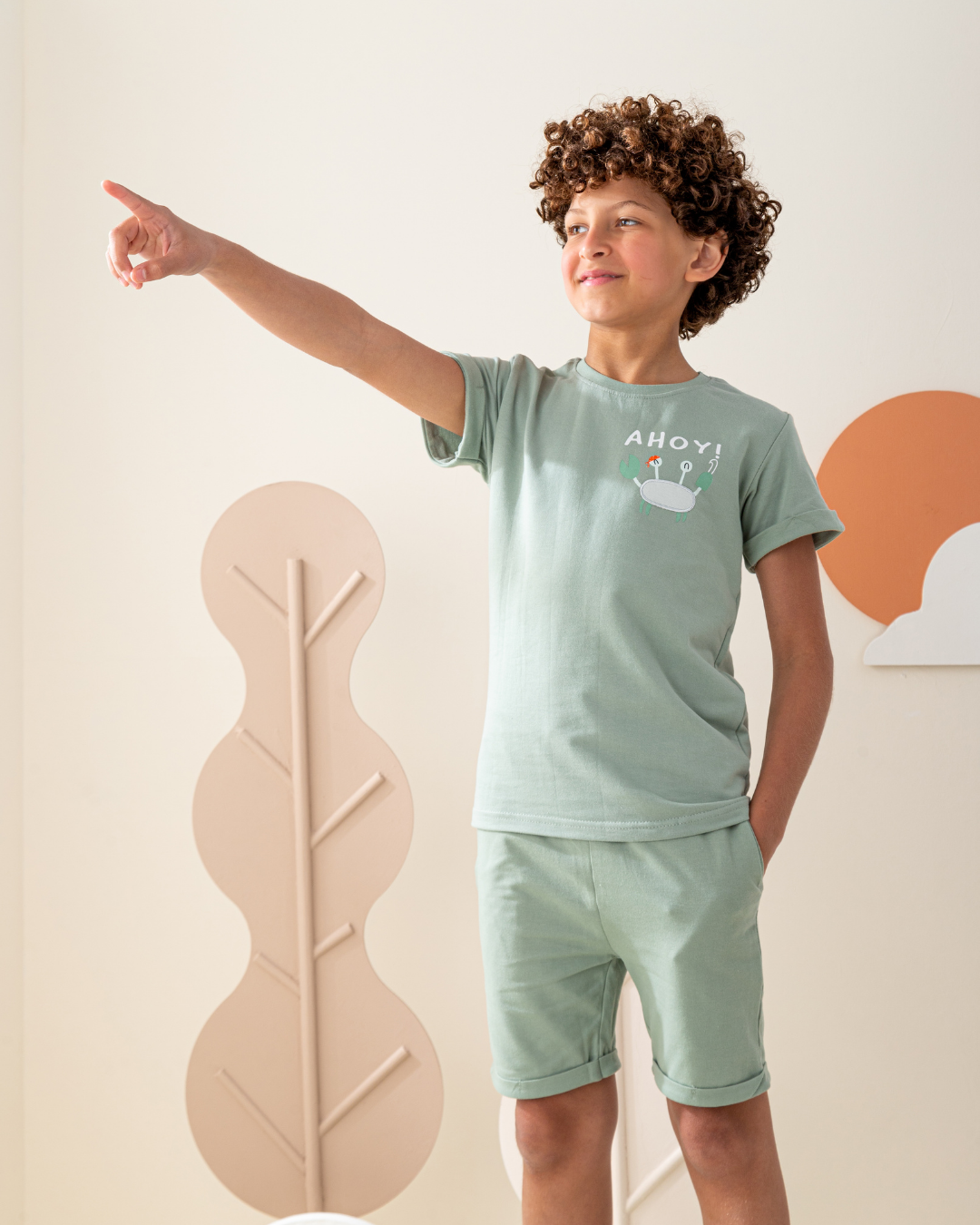 بيجاما شورت سمر ميلتون مع طباعه صغيره على التوب و الشورت