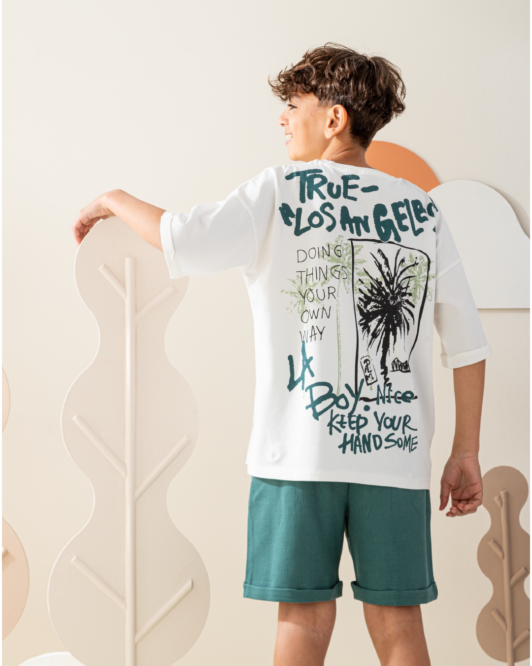 بيجاما شورت جاكارد و توب نص كم مع طباعه على الظهر