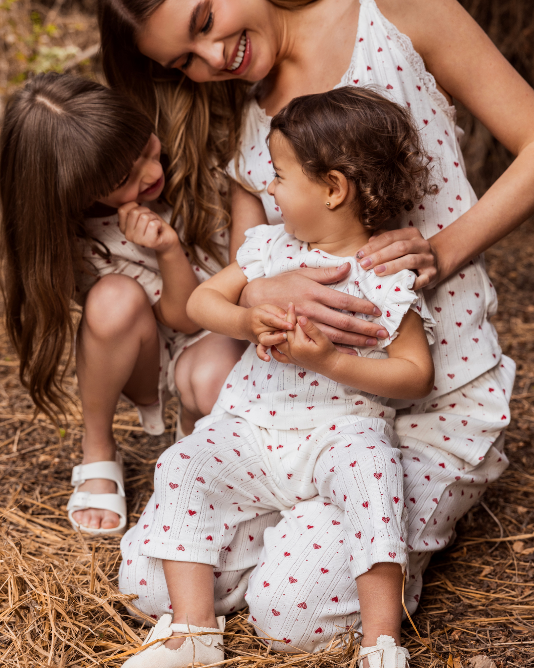 Mini hearts baby بيجاما بيبي بناتي كم رافل و بنطلون