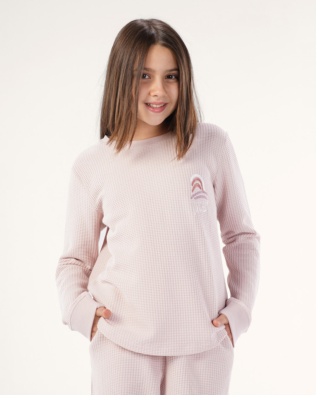 طقم بنطلون جاكارد وتوب كُم طويل قبل الشتاء