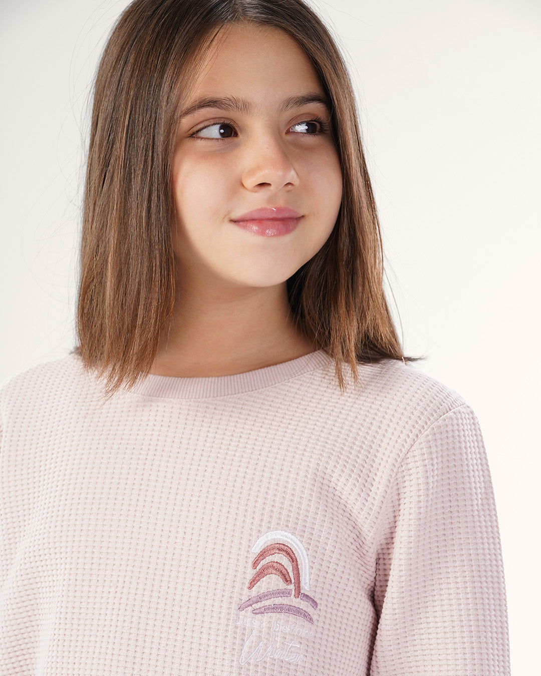 طقم بنطلون جاكارد وتوب كُم طويل قبل الشتاء