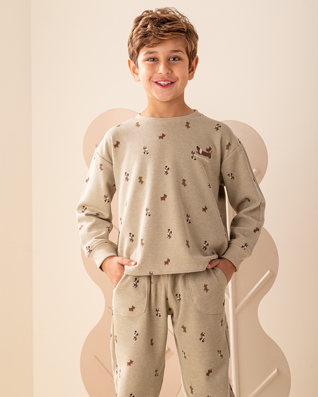 بيجاما بنطلون جاكارد و توب كًم طويل جراء صغيره