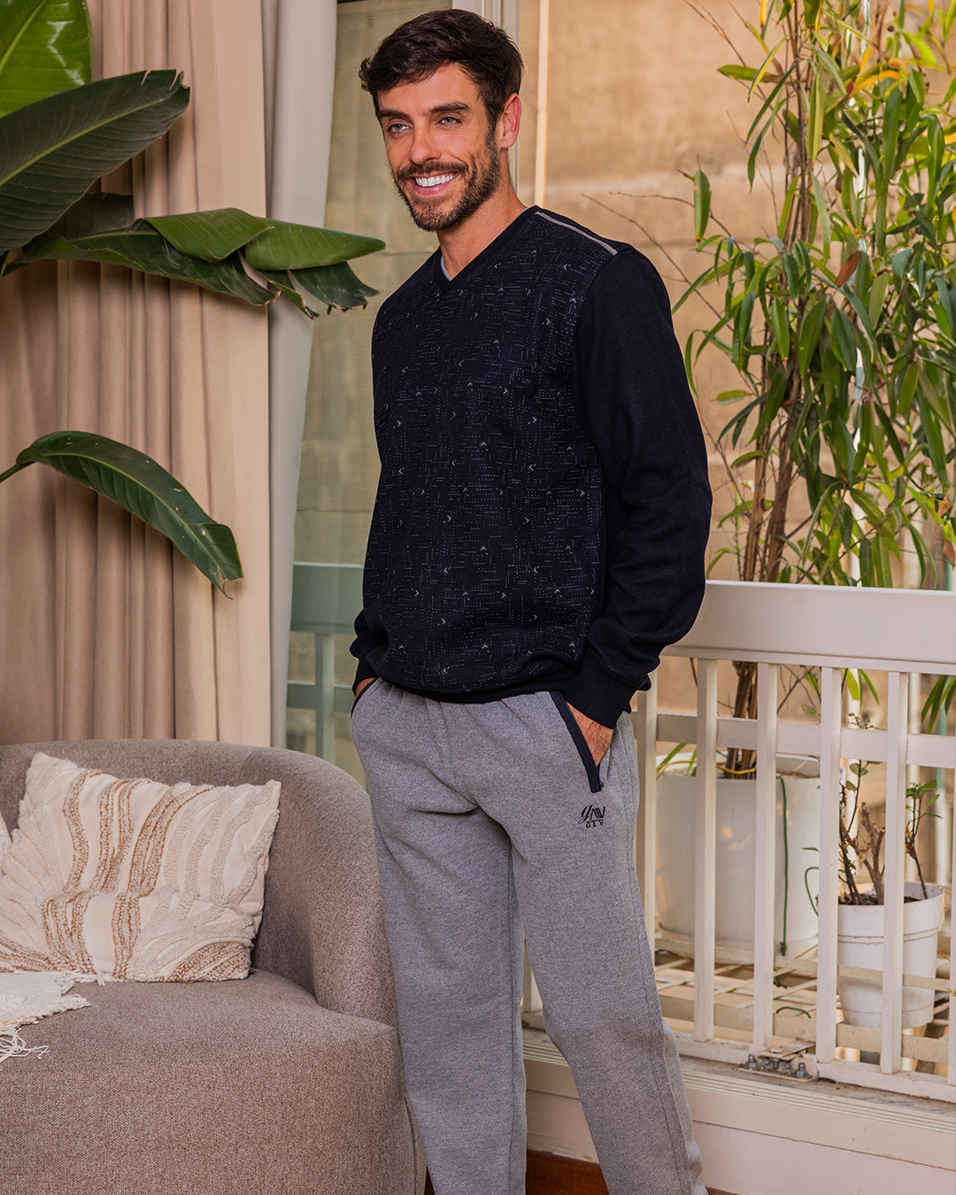 الصدر مطبوع  بنطلون ساده V بيجامه رجالي رقبه