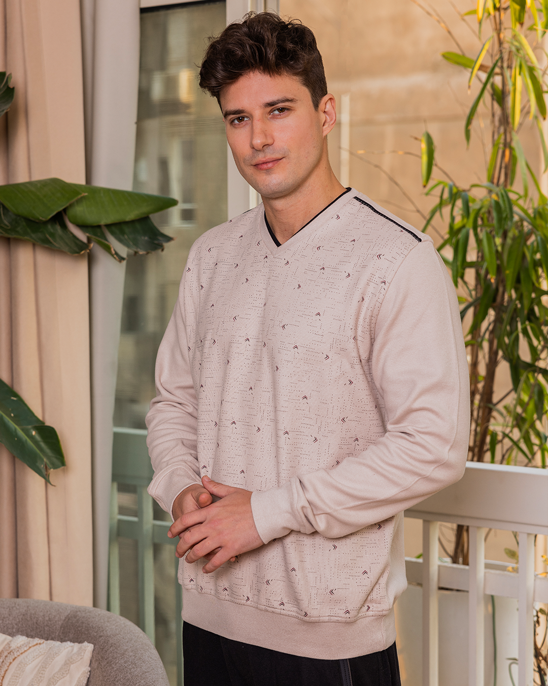 الصدر مطبوع  بنطلون ساده V بيجامه رجالي رقبه