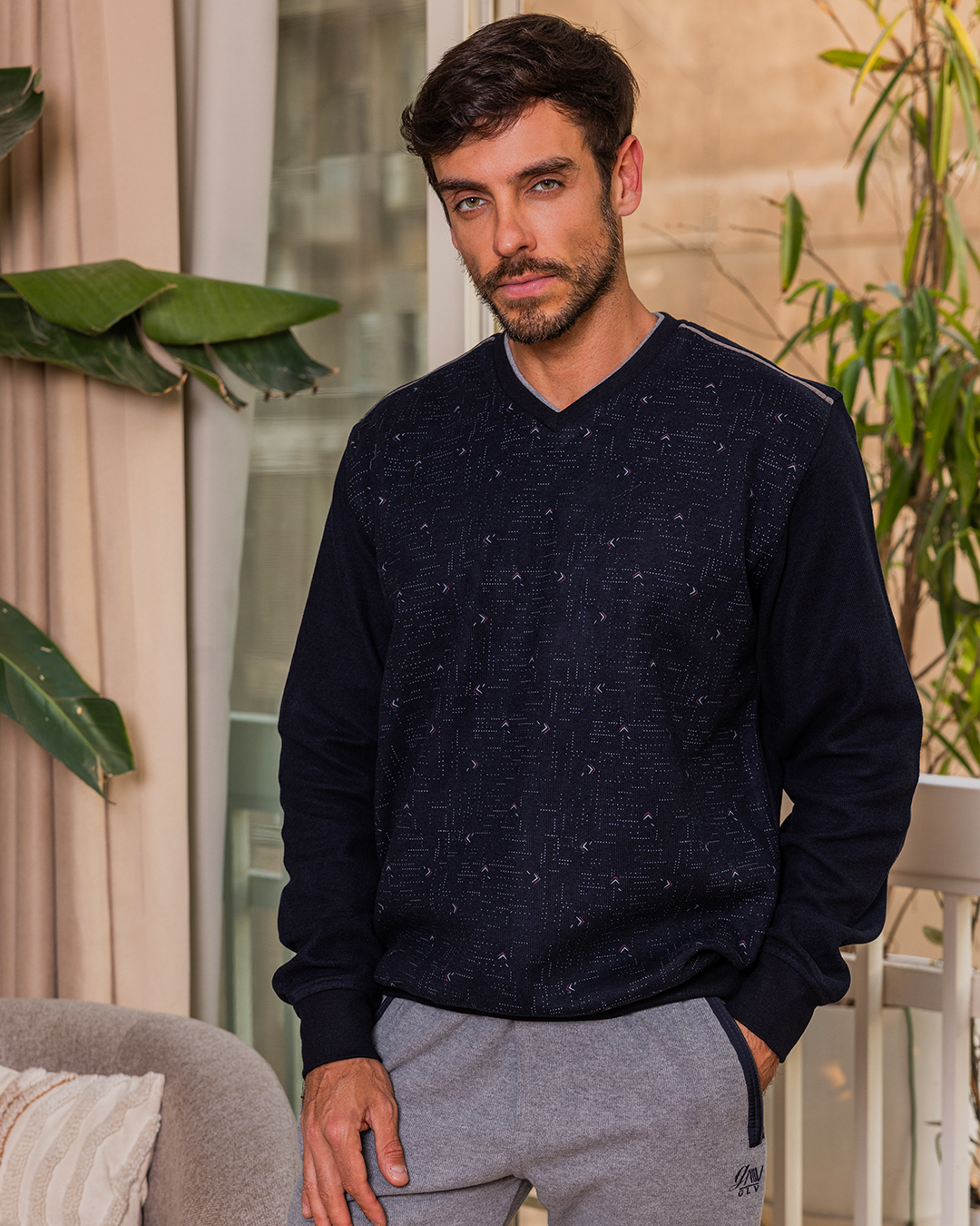 الصدر مطبوع  بنطلون ساده V بيجامه رجالي رقبه