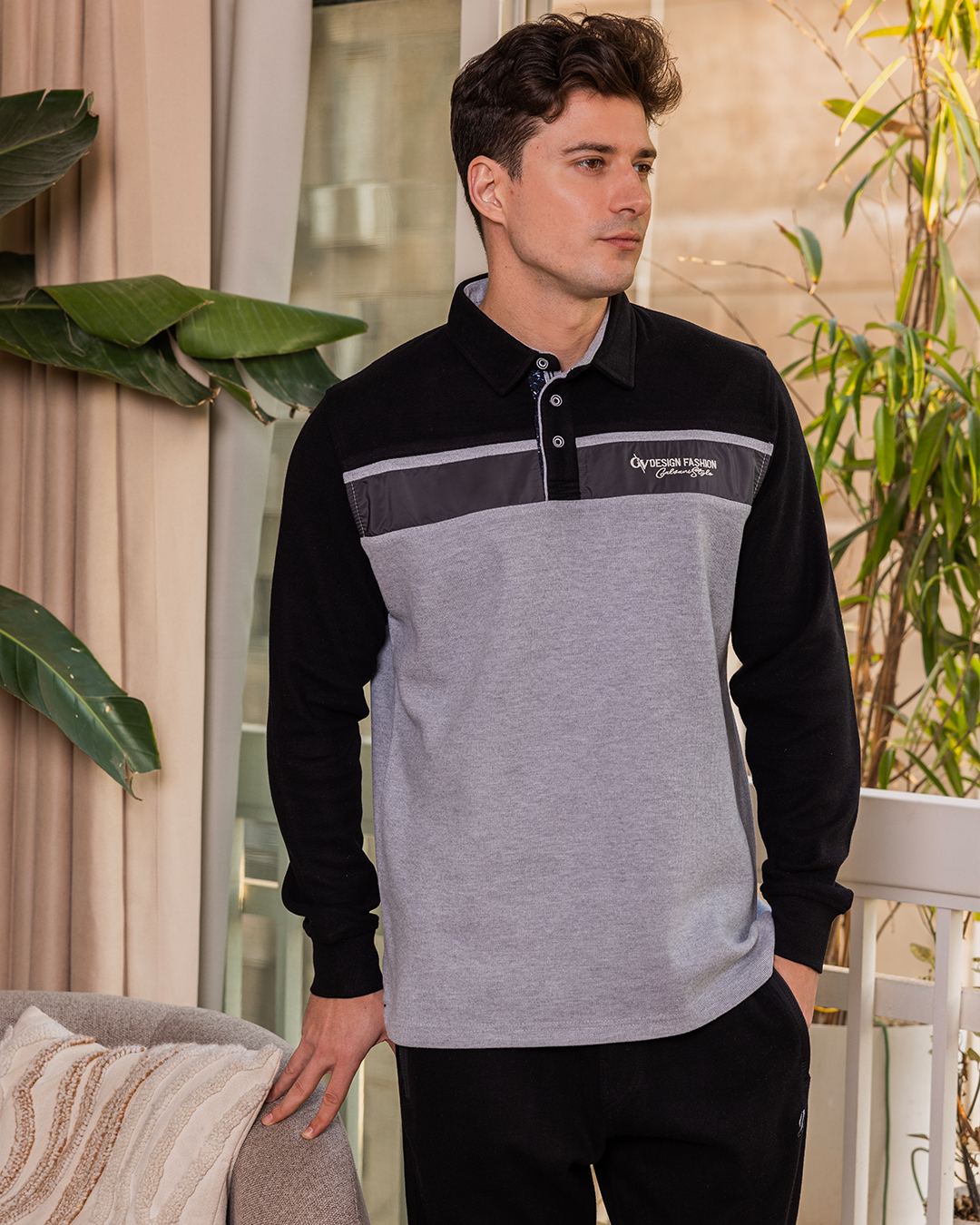 G/V design fashion men's pajamas with a collar and buttons on the chest and plain pants